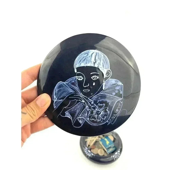 VTG Ceramic Trinket Box Round Lid Unknown Artist 5" Wide Dark Blue Hand Painted - Picture 9 of 13